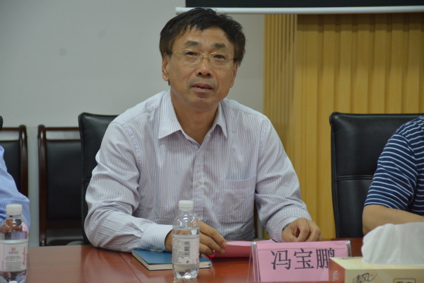 原公司党委书记冯宝鹏发言 魏孟吉摄影